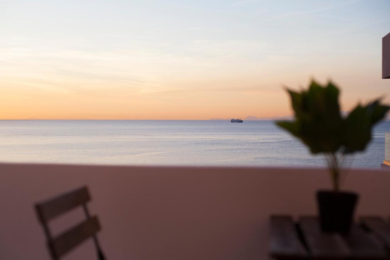 Sea Side Rooms Rhodes City Exteriör bild
