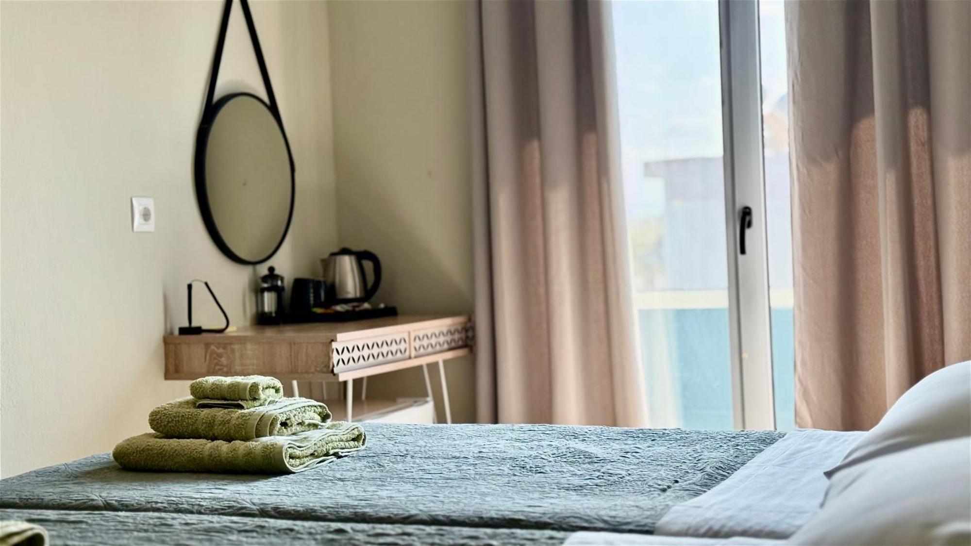 Sea Side Rooms Rhodes City Exteriör bild