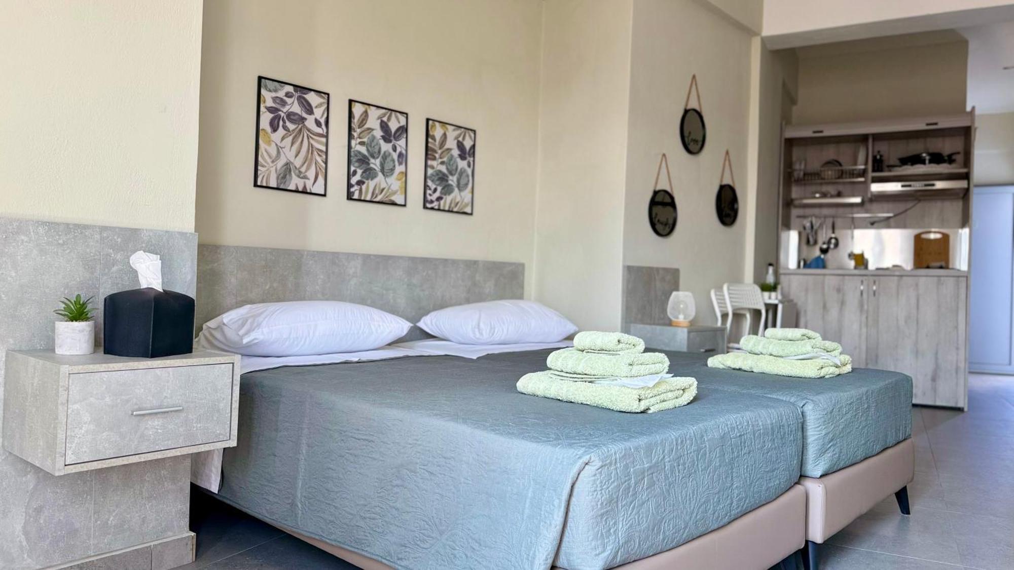 Sea Side Rooms Rhodes City Exteriör bild